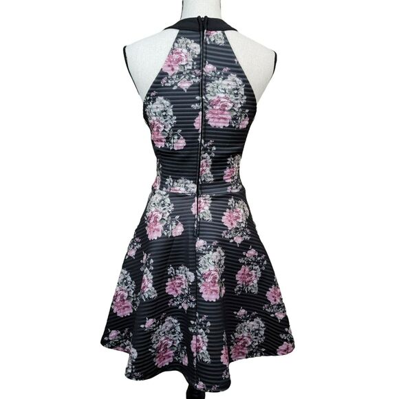 Crystal Doll Floral Dress Juniors Sz 9 Black Fit & Flare Skater Sleeveless Mini - Picture 4 of 7
